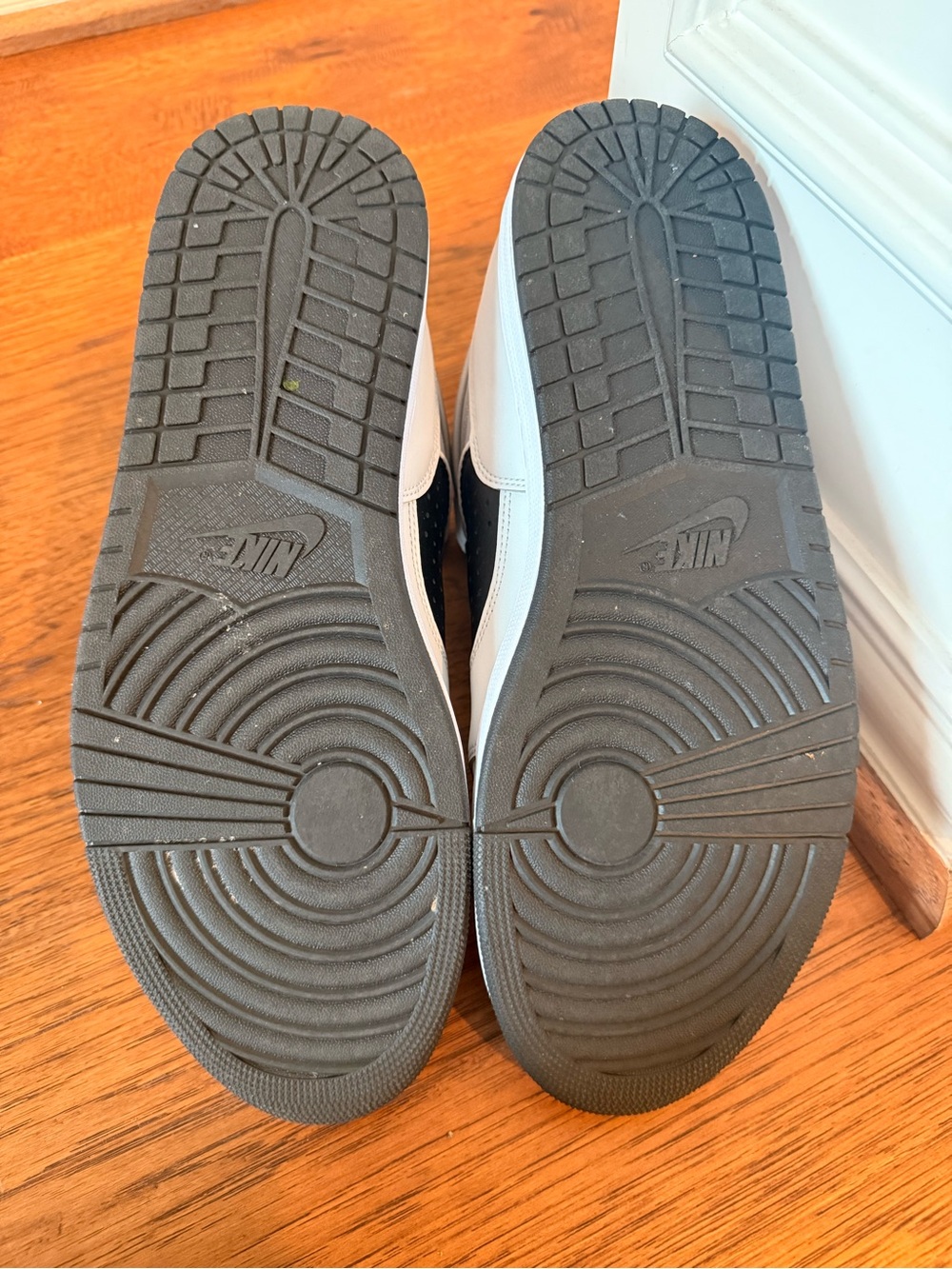 Air Jordan 1 Black and White Mid-Top Athletic Sneakers - Picture 6 of 6